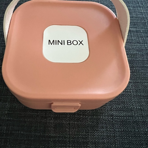 Mini Portable Jewelry Box - Picture 2 of 5